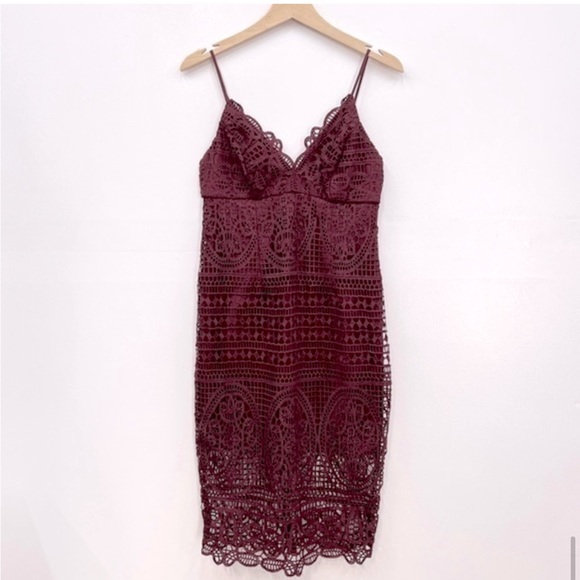 NWOT! Bardot Lace “Gia” Cocktail Dress in Wine. Size 6 - Picture 2 of 8